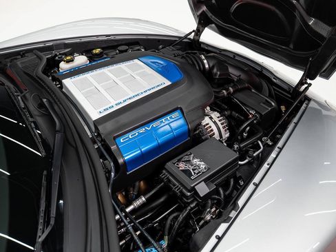 Used 2013 Chevrolet Corvette ZR1 w/ Battery Protection Package RWD image 16