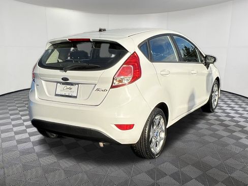 Used 2016 Ford Fiesta SE image 6