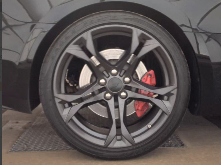 Used 2018 Chevrolet Camaro SS RWD image 12