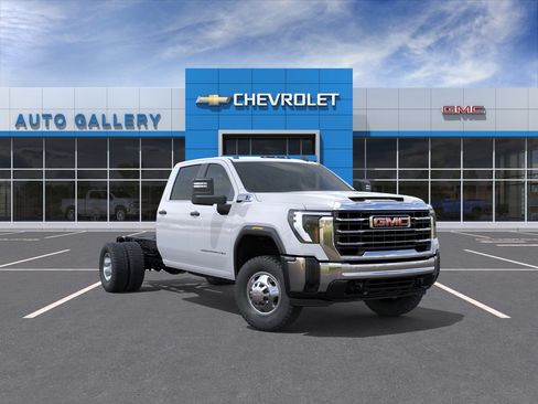 New 2026 GMC Sierra 3500 Pro w/ Convenience Package AWD/4WD image 1