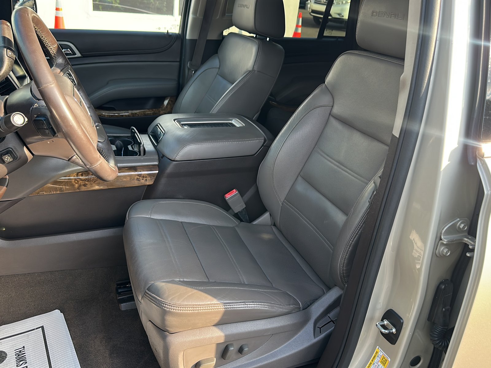 Used 2016 GMC Yukon Denali w/ Open Road Package AWD/4WD image 22