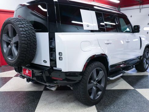 Used 2023 Land Rover Defender 110 V8 image 7