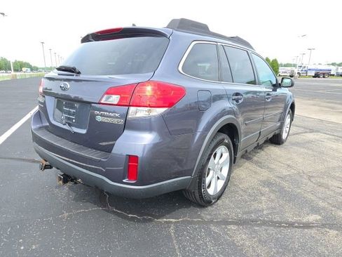 Used 2014 Subaru Outback 2.5i Premium AWD/4WD image 8
