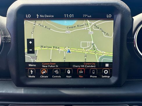 Used 2022 Jeep Gladiator Overland w/ Popular Equipment Package AWD/4WD image 15