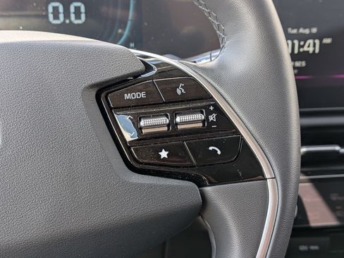 Certified 2026 Kia Niro FWD image 14