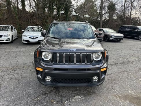 Used 2020 Jeep Renegade Latitude w/ Safety & Security Group II image 3