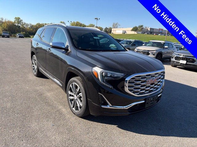 Used 2018 GMC Terrain Denali w/ Comfort Package AWD/4WD image 1