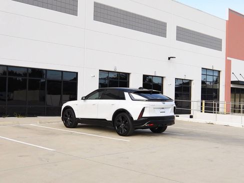 Used 2025 Cadillac Lyriq Sport w/ LPO, Floor Liner Package image 7