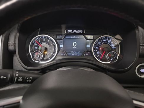 Used 2019 RAM 1500 Laramie image 17