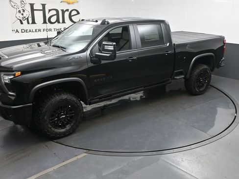 New 2026 Chevrolet Silverado 2500 ZR2 w/ LPO, Dark Essentials Package AWD/4WD image 22