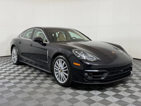 Certified 2023 Porsche Panamera 4 Platinum Edition AWD/4WD image 8