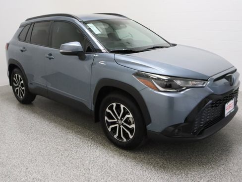 Used 2023 Toyota Corolla Cross AWD Hybrid image 4