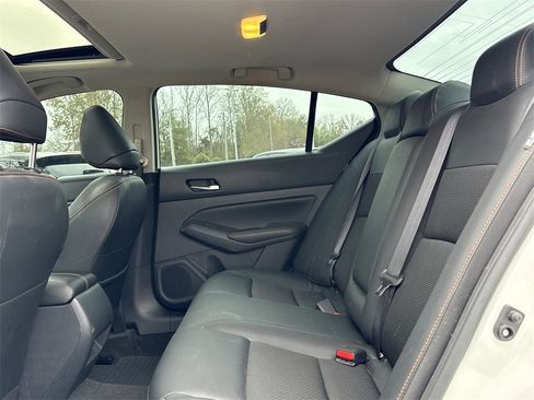 Used 2022 Nissan Altima 2.5 SR w/ Midnight Edition Package image 10