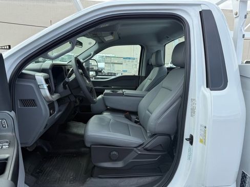 New 2026 Ford F250 XL w/ XL Chrome Package image 22