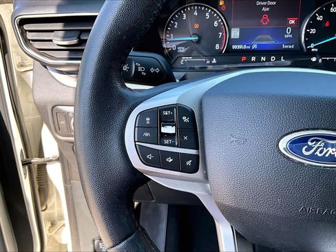 Used 2021 Ford Explorer XLT w/ Equipment Group 202A AWD/4WD image 23