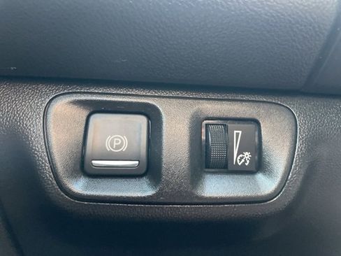 Used 2019 GMC Acadia SLT image 25