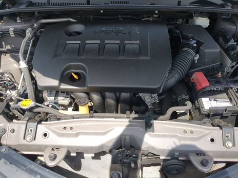 Used 2014 Toyota Corolla LE FWD image 35