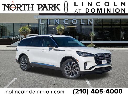 New 2026 Lincoln Aviator 2WD image 1