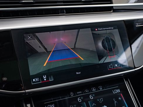 Certified 2022 Audi S8 image 33