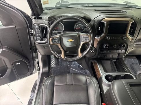 Used 2022 Chevrolet Silverado 3500 High Country image 16