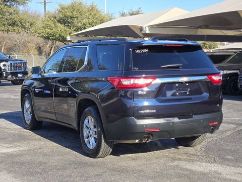 Used 2020 Chevrolet Traverse LT image 6