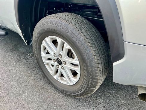 Used 2022 Toyota Tundra SR5 image 12