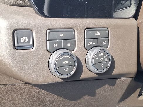 New 2026 Chevrolet Silverado 2500 LT image 15