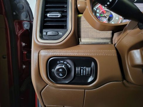 Used 2020 RAM 2500 Limited image 32