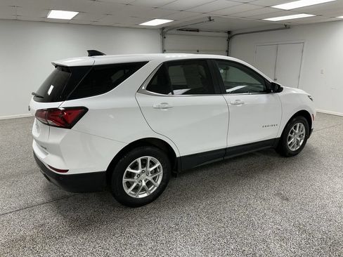 Used 2024 Chevrolet Equinox LT AWD/4WD image 8