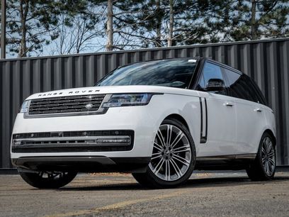 New 2025 Land Rover Range Rover Long Wheelbase SE
