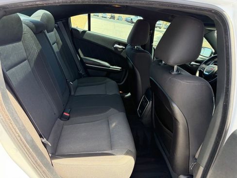 Used 2019 Dodge Charger SXT RWD image 16