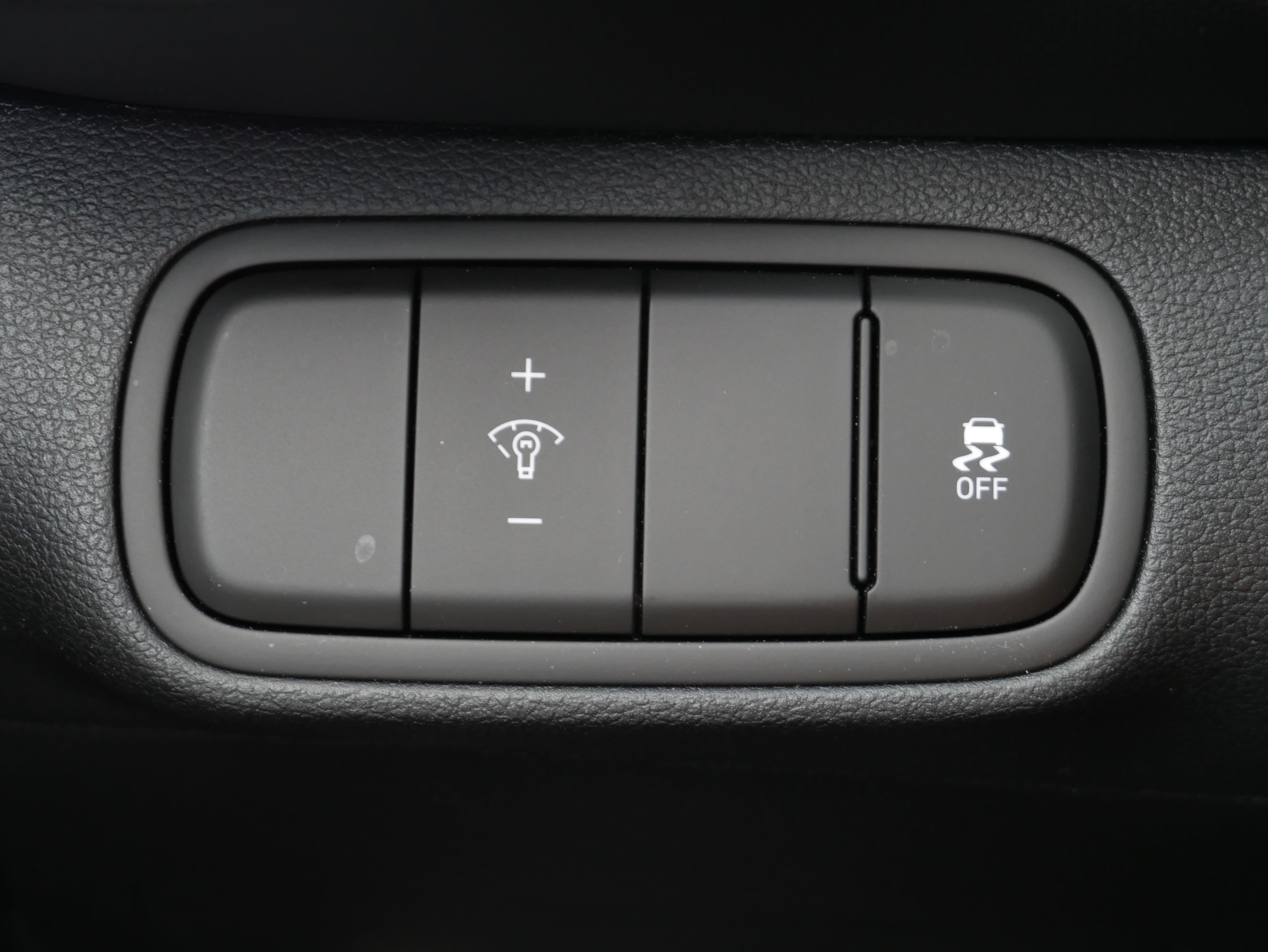 Used 2026 Hyundai Venue SE FWD image 27