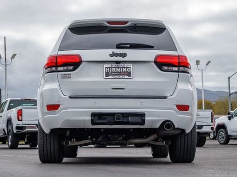 Used 2018 Jeep Grand Cherokee Altitude image 34