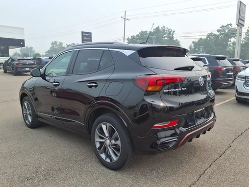 Used 2023 Buick Encore GX Select w/ Sport Touring Package FWD image 7