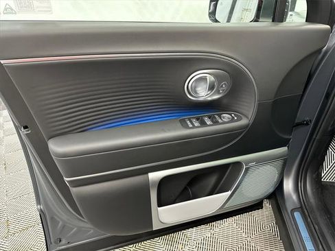 New 2026 Hyundai Ioniq 9 Limited image 11