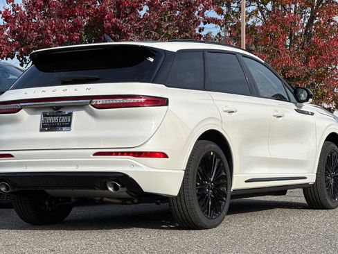 New 2026 Lincoln Corsair Grand Touring w/ Jet Appearance Package image 5