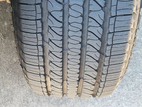 Certified 2022 Jeep Grand Cherokee L Overland AWD/4WD image 11