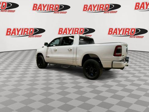 Used 2020 RAM 1500 4x4 Crew Cab image 7
