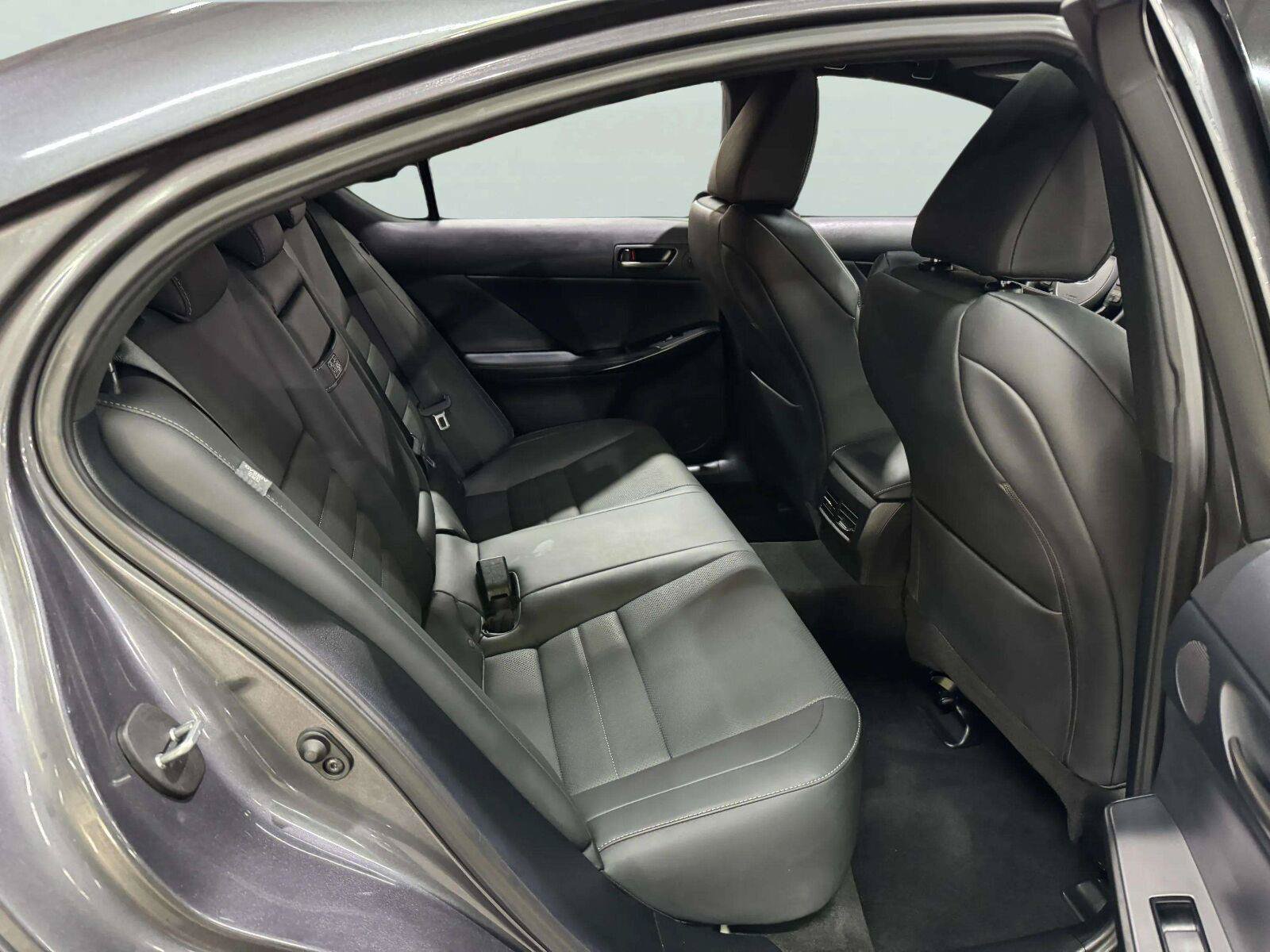 Used 2023 Lexus IS 500 w/ Accessory Package RWD image 37