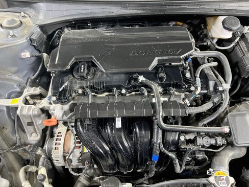 Used 2023 Hyundai Elantra SEL FWD image 27