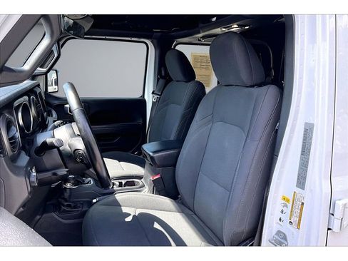 Used 2020 Jeep Gladiator Sport w/ Quick Order Package 24S AWD/4WD image 22