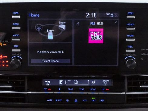 Used 2023 Toyota Sienna LE image 17