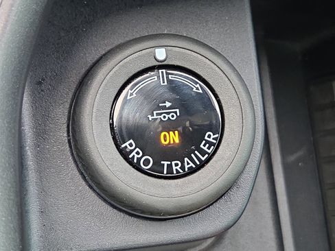 Used 2025 Ford Expedition Max Active image 19