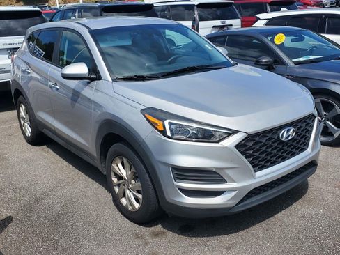 Used 2020 Hyundai Tucson SE w/ Cargo Package FWD image 2