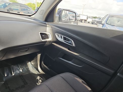 Used 2017 Chevrolet Equinox LT w/ Convenience Package AWD/4WD image 10