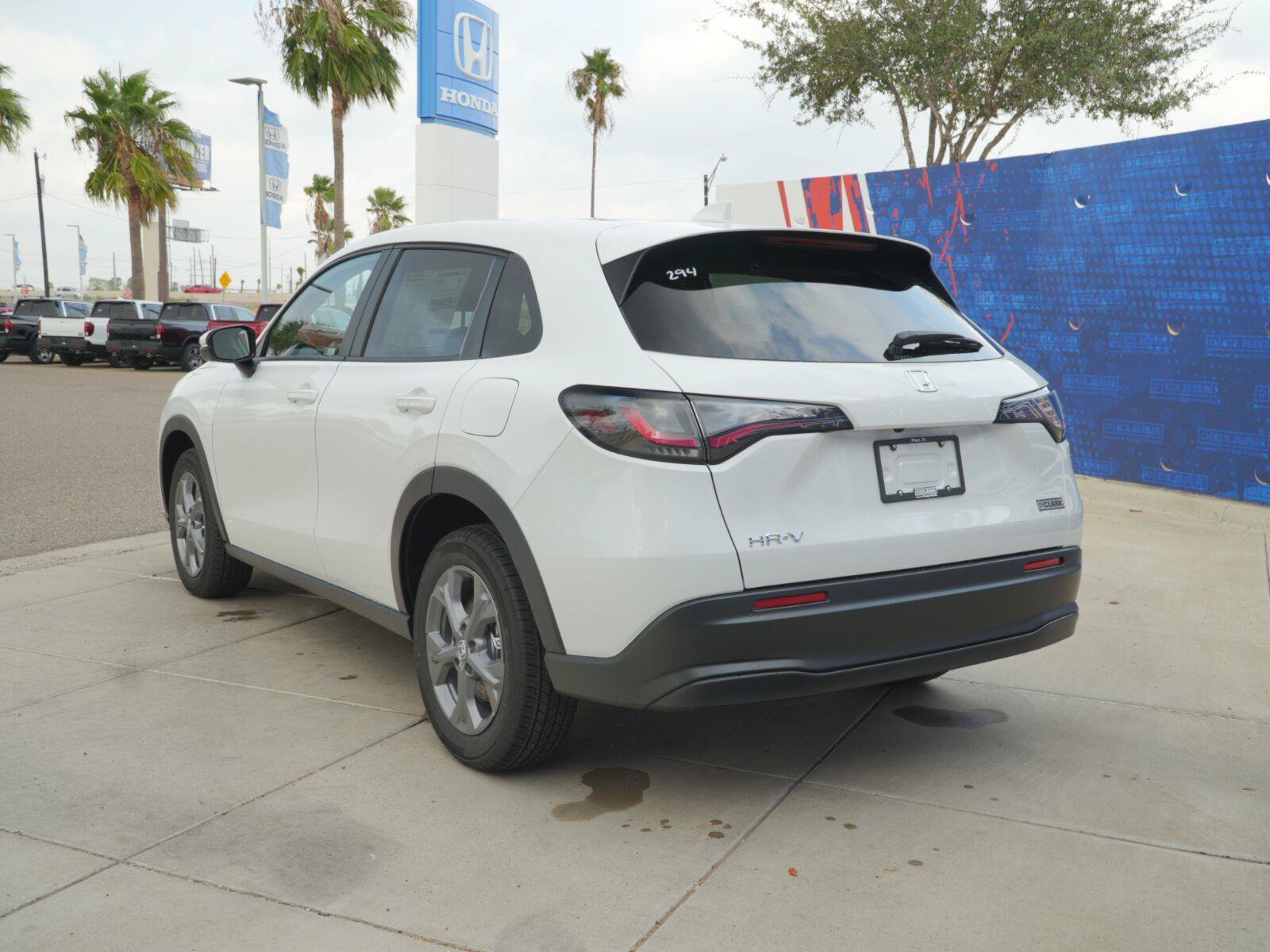 New 2027 Honda HR-V LX image 9
