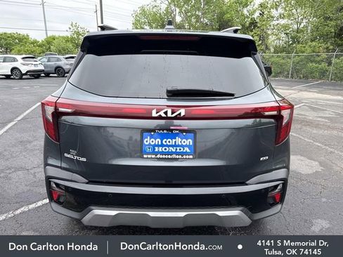 Used 2025 Kia Seltos EX w/ EX Sunroof Package AWD/4WD image 5