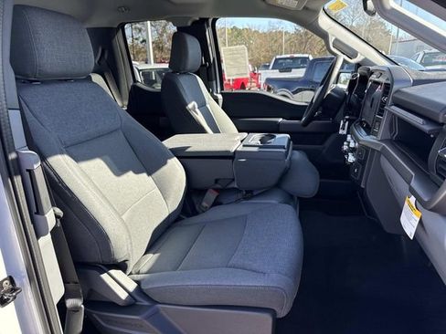 New 2026 Ford F150 XLT w/ XLT Chrome Appearance Package RWD image 12