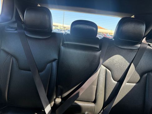 Used 2025 Jeep Compass Limited image 39