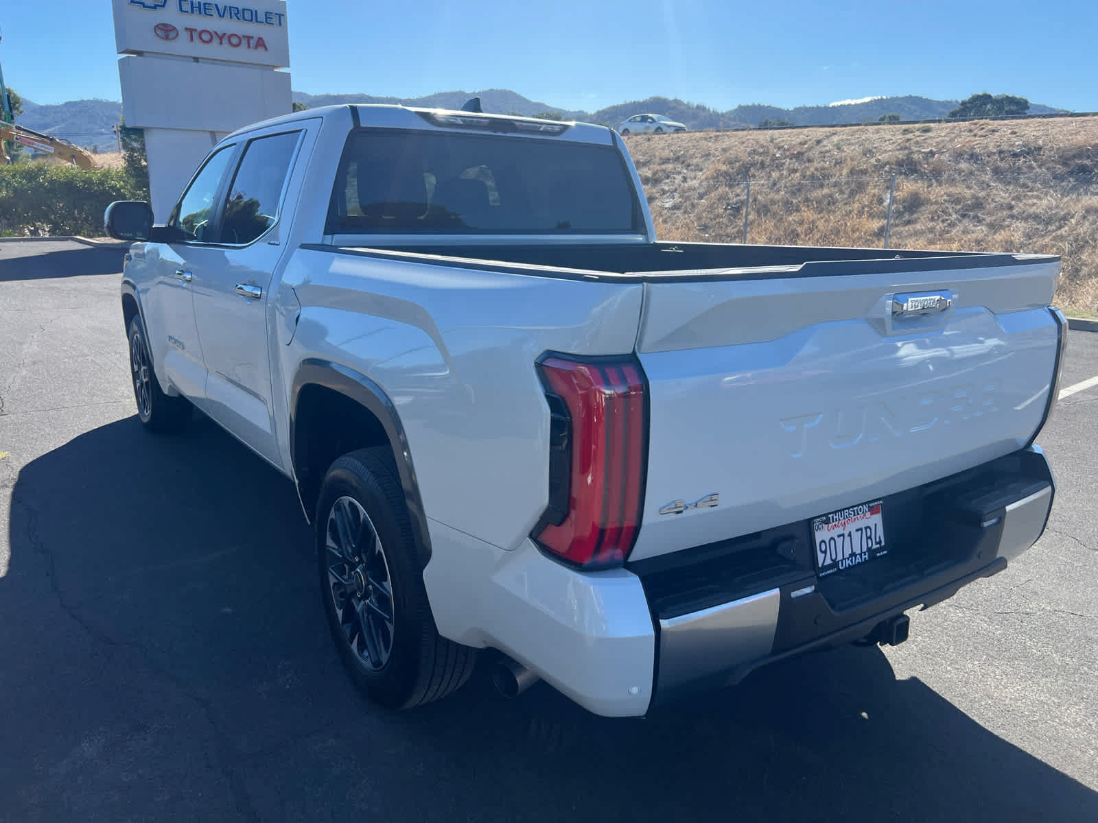 Used 2024 Toyota Tundra Limited AWD/4WD image 8